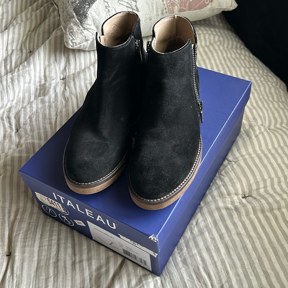 Italeau Foliana Booties